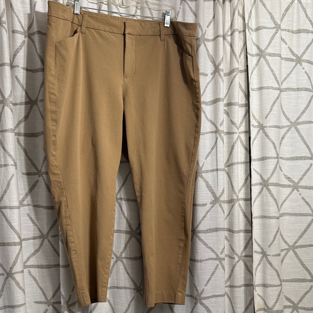 Old Navy Women's Tan Cropped high rise pixie skinny Trousers